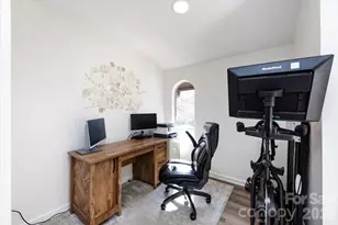 5801 Sharon Rd, Charlotte, NC 28210 - Photo 18