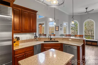 293 Bear Cliff Drive, Nebo, NC 28761 - Photo 16