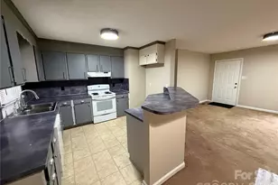 4051 Plum St, Conover, NC 28613 - Photo 4