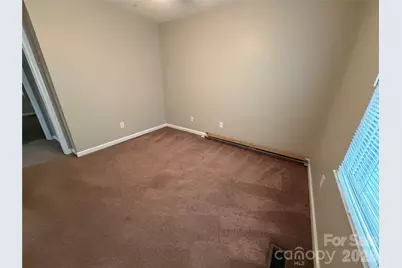 4051 Plum Street, Conover, NC 28613 - Photo 8