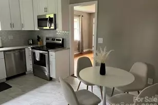 2205 Thurmond Pl, Charlotte, NC 28205 - Photo 8