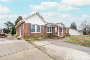 111 Hicks Rd, Grover, NC 28073 - Photo 2