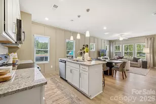 4624 Lakeview Rd, Charlotte, NC 28216 - Photo 12