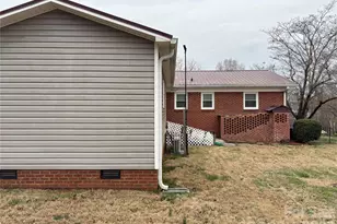 503 9th Ave SW, Conover, NC 28613 - Photo 8