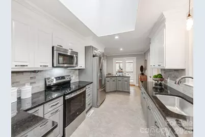 5361 Five Knolls Drive, Charlotte, NC 28226 - Photo 16