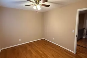 9015 Carastan Dr, Charlotte, NC 28216 - Photo 14