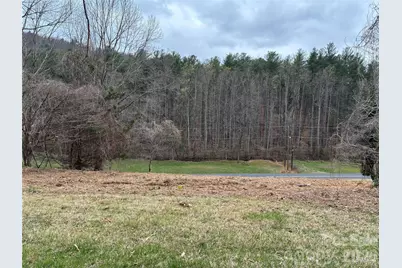 104 Winchester Drive SE, Lenoir, NC 28645 - Photo 2