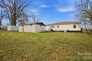 109 Barrett Rd, Cherryville, NC 28021 - Photo 4