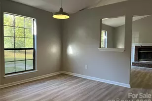 5830 Stone Bluff Ct, Charlotte, NC 28214 - Photo 6