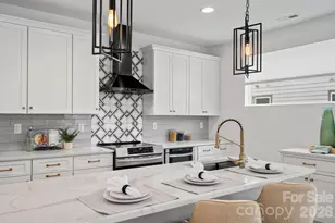 306 Wesley Heights Way, Charlotte, NC 28208 - Photo 2
