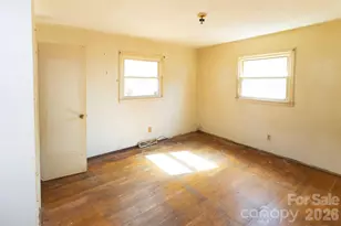 7 Main St, Asheville, NC 28803 - Photo 12