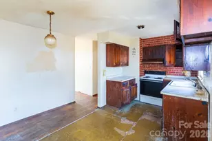 7 Main St, Asheville, NC 28803 - Photo 8