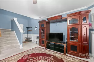 5041 Wallace Creek Ln, Charlotte, NC 28212 - Photo 4