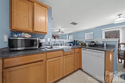 5041 Wallace Creek Lane, Charlotte, NC 28212 - Photo 10