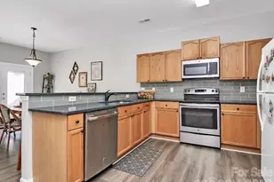 5426 Franklin Springs Cir, Charlotte, NC 28217 - Photo 6