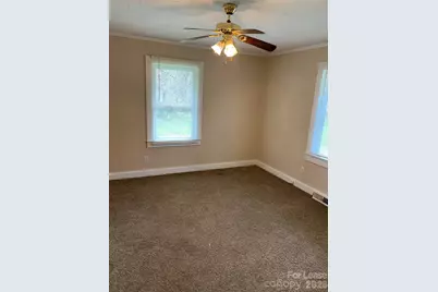 `1923 Crestmont Avenue, Kannapolis, NC 28081 - Photo 12