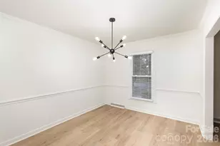 1627 Bonnie Ln, Charlotte, NC 28213 - Photo 10