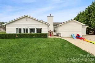 2642 Gradys Ground Dr, McConnells, SC 29726 - Photo 20