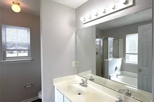 1511 Hudson Graham Ln, Charlotte, NC 28216 - Photo 8