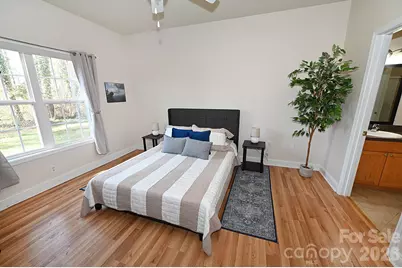 1360 21st Avenue NE, Hickory, NC 28601 - Photo 14