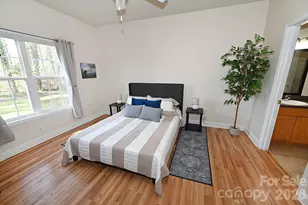 1360 21st Ave NE, Hickory, NC 28601 - Photo 14