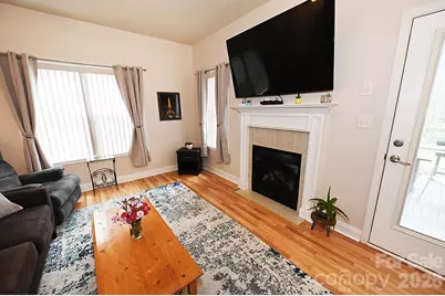 1360 21st Avenue NE, Hickory, NC 28601 - Photo 10