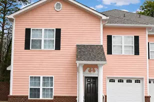 1360 21st Ave NE, Hickory, NC 28601 - Photo 1