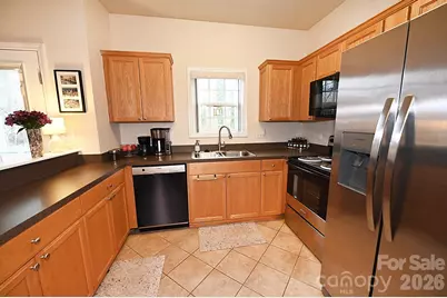 1360 21st Avenue NE, Hickory, NC 28601 - Photo 12