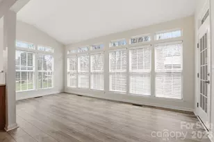 3909 Meadow Green Dr, Charlotte, NC 28269 - Photo 16