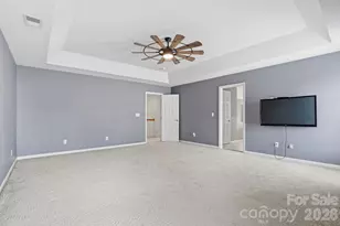 3909 Meadow Green Dr, Charlotte, NC 28269 - Photo 32