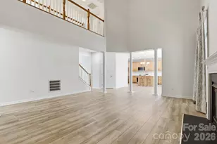 3909 Meadow Green Dr, Charlotte, NC 28269 - Photo 10