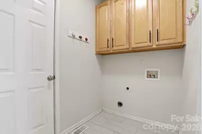 3909 Meadow Green Drive, Charlotte, NC 28269 - Photo 18