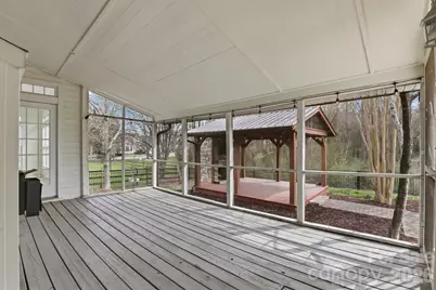 3909 Meadow Green Drive, Charlotte, NC 28269 - Photo 22