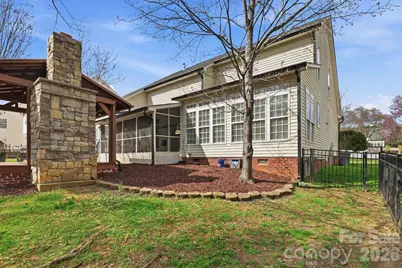 3909 Meadow Green Drive, Charlotte, NC 28269 - Photo 36