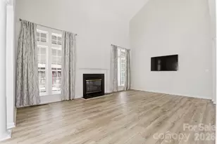 3909 Meadow Green Dr, Charlotte, NC 28269 - Photo 8