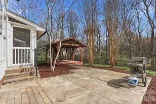 3909 Meadow Green Dr, Charlotte, NC 28269 - Photo 40
