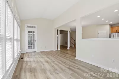 3909 Meadow Green Drive, Charlotte, NC 28269 - Photo 16