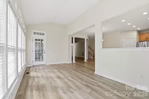 3909 Meadow Green Dr, Charlotte, NC 28269 - Photo 16