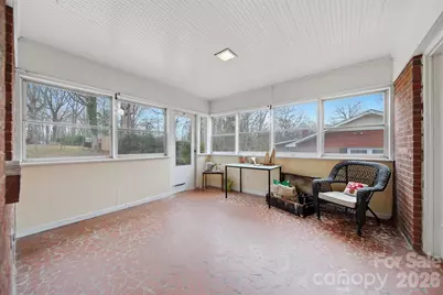 705 2nd Avenue NE, Conover, NC 28613 - Photo 32