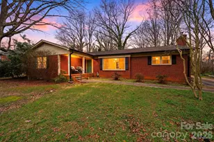 705 2nd Ave NE, Conover, NC 28613 - Photo 2