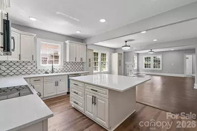 303 Lancaster Avenue, Monroe, NC 28112 - Photo 12