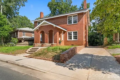 303 Lancaster Avenue, Monroe, NC 28112 - Photo 1