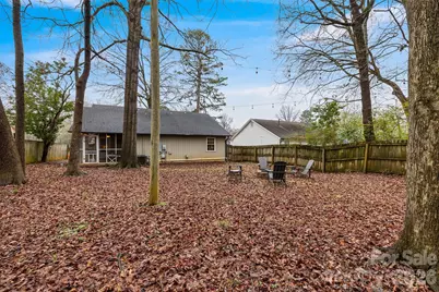 708 Pennwood Lane, Charlotte, NC 28215 - Photo 26