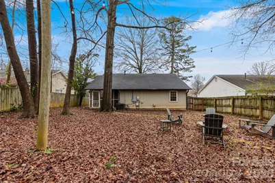 708 Pennwood Lane, Charlotte, NC 28215 - Photo 24
