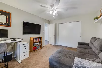 708 Pennwood Lane, Charlotte, NC 28215 - Photo 20