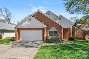 5423 Dunedin Ln, Charlotte, NC 28270 - Photo 1