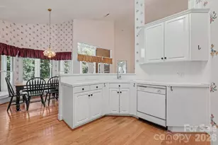 5423 Dunedin Ln, Charlotte, NC 28270 - Photo 12