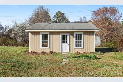 5647 Putuptoe Place, Norwood, NC 28128 - Photo 1