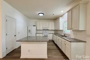 10968 Princeton Village Dr, Charlotte, NC 28277 - Photo 12