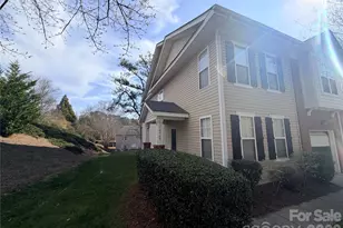 10968 Princeton Village Dr, Charlotte, NC 28277 - Photo 2